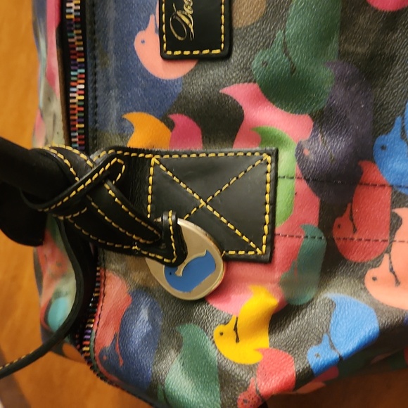 DOONEY AND BOURKE VINTAGE MULTICOLORED WONDER DUCKS HANDBAG - Picture 3 of 15
